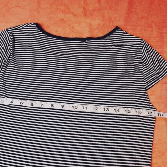 🖤 4/$20 🖤 - Picture 5 of 6